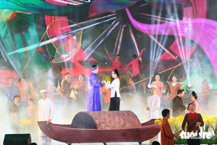 Hồn quê dân ca ví, giặm Nghệ Tĩnh 10 năm lan tỏa và trường tồn - Ảnh 1.